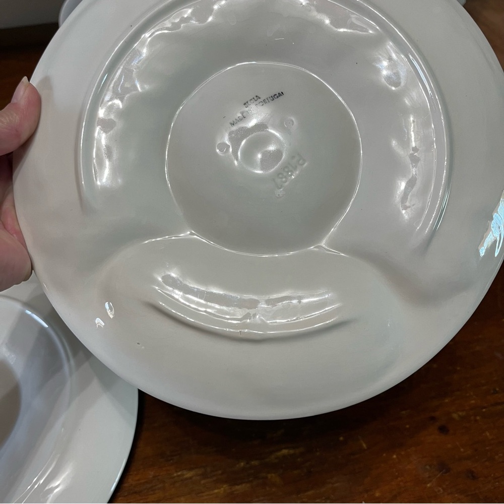 Vintage Set 4 SECLA Portugal Artichoke Embossed  Glazed  Divided Plates 9.5” - Picture 7 of 7
